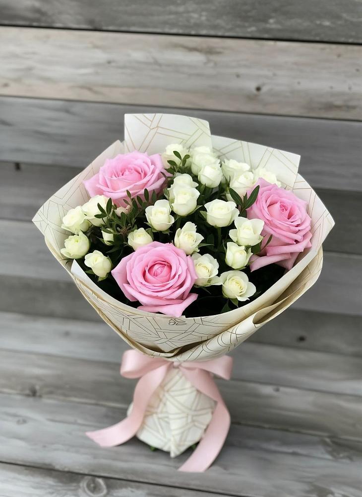 Букет цветов из: Розы в Тюбе