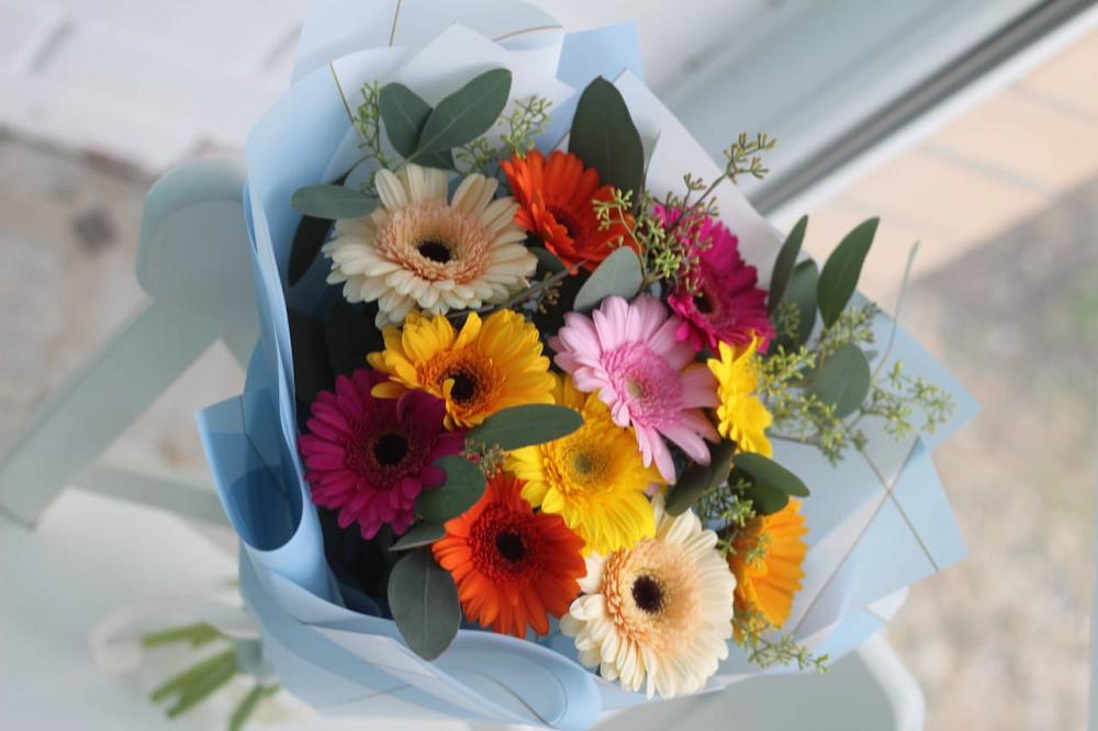 Букет цветов из: Герберы в Тюбе