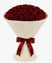 Букет 101 Бордовая роза Блэк Бакарра в Тюбе