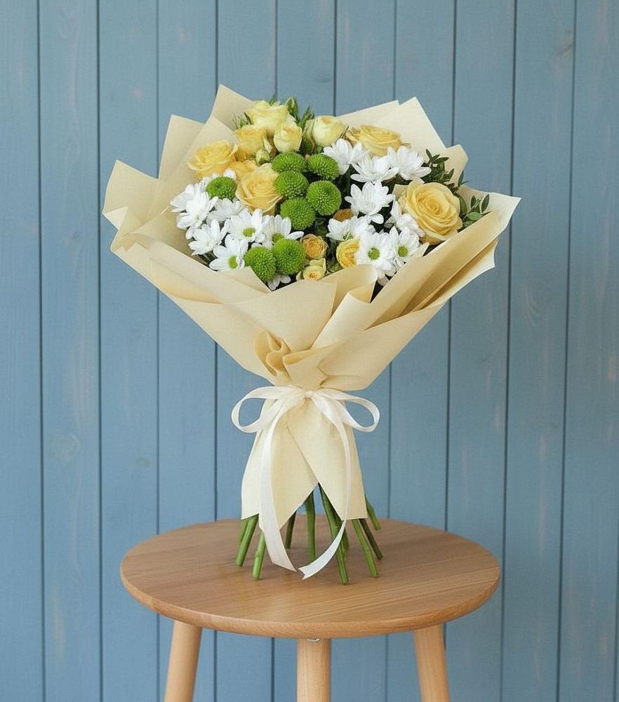 Букет цветов из: Хризантемы и Розы в Тюбе