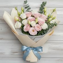 Букет цветов из:  Лизиантусы в Тюбе