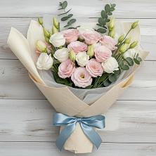 Букет цветов из:  Лизиантусы в Тюбе