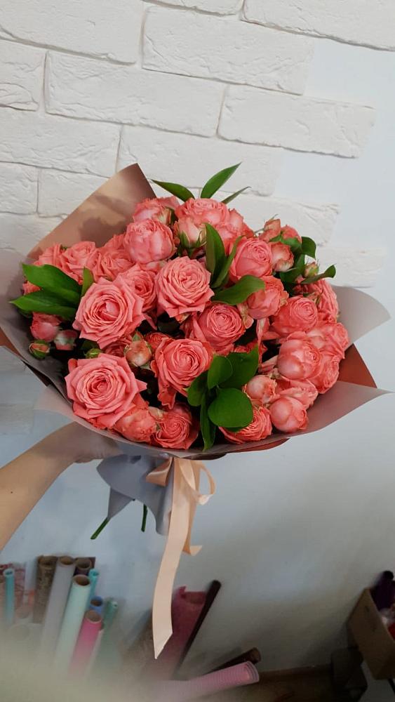 Букет цветов из: Розы в Тюбе