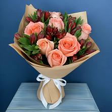 Букет цветов из:  Розы и Альстромерии #REPLACE_PRED# Тюбе