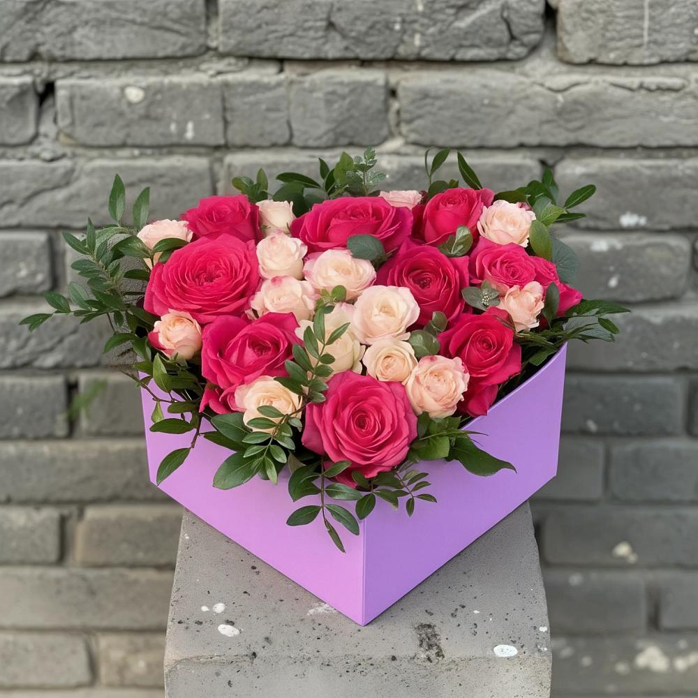 Цветочная композиция из Розы в коробке в Тюбе