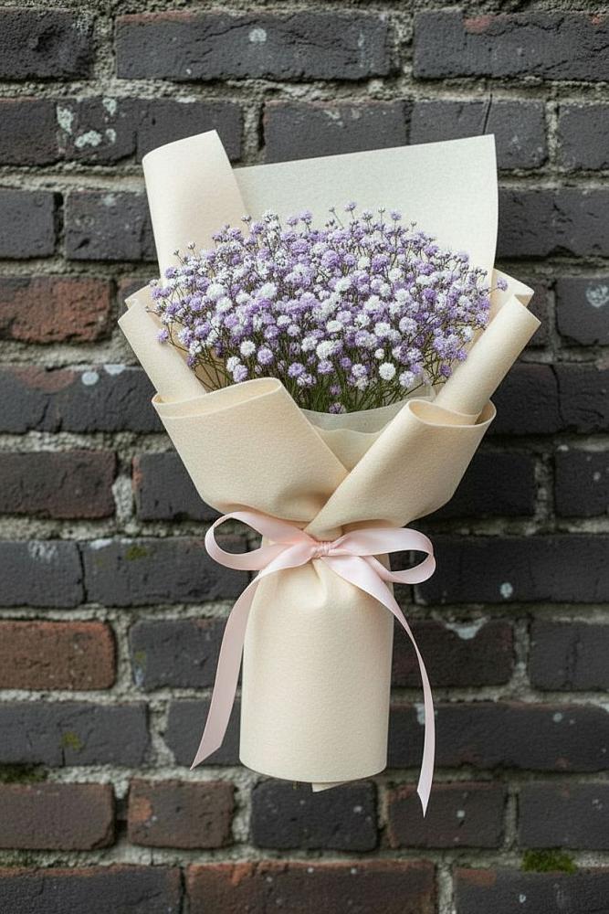 Букет цветов из: Гипсофила в Тюбе