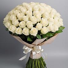 Букет 101 беля роза Белоснежка в Тюбе