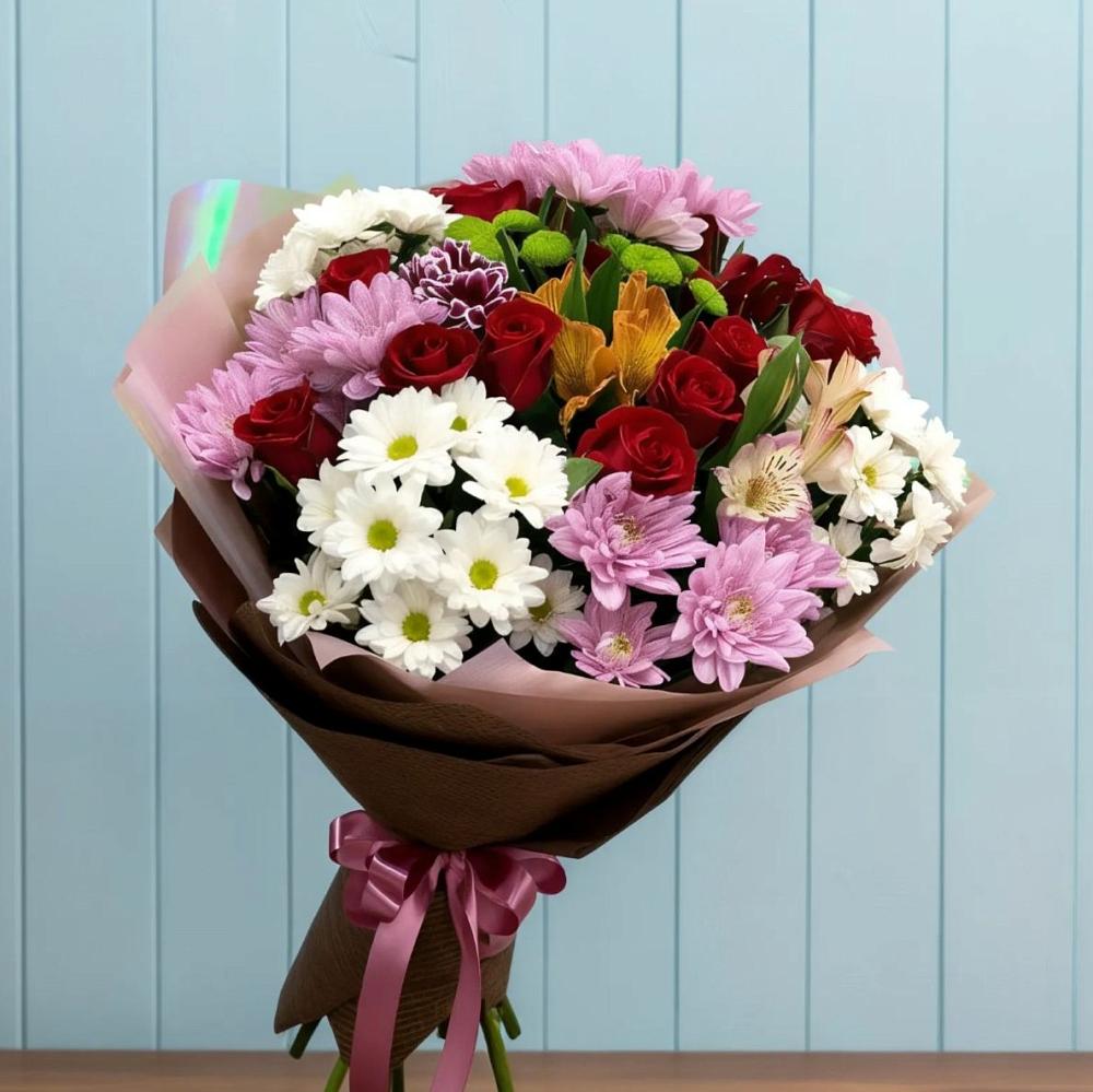 Букет цветов из: Розы, Хризантемы и Альстромерии в Тюбе