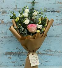Букет цветов из:  Розы и Лизиантусы #REPLACE_PRED# Тюбе